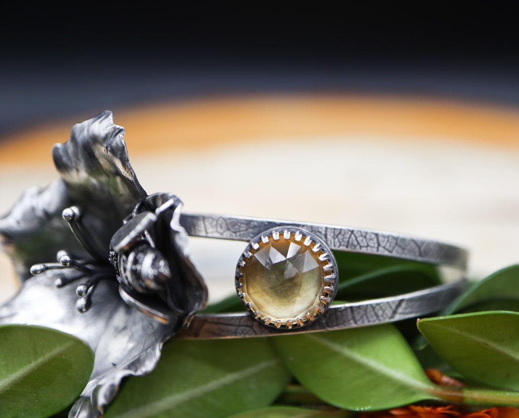 A close up of the second yellow citrine stone.