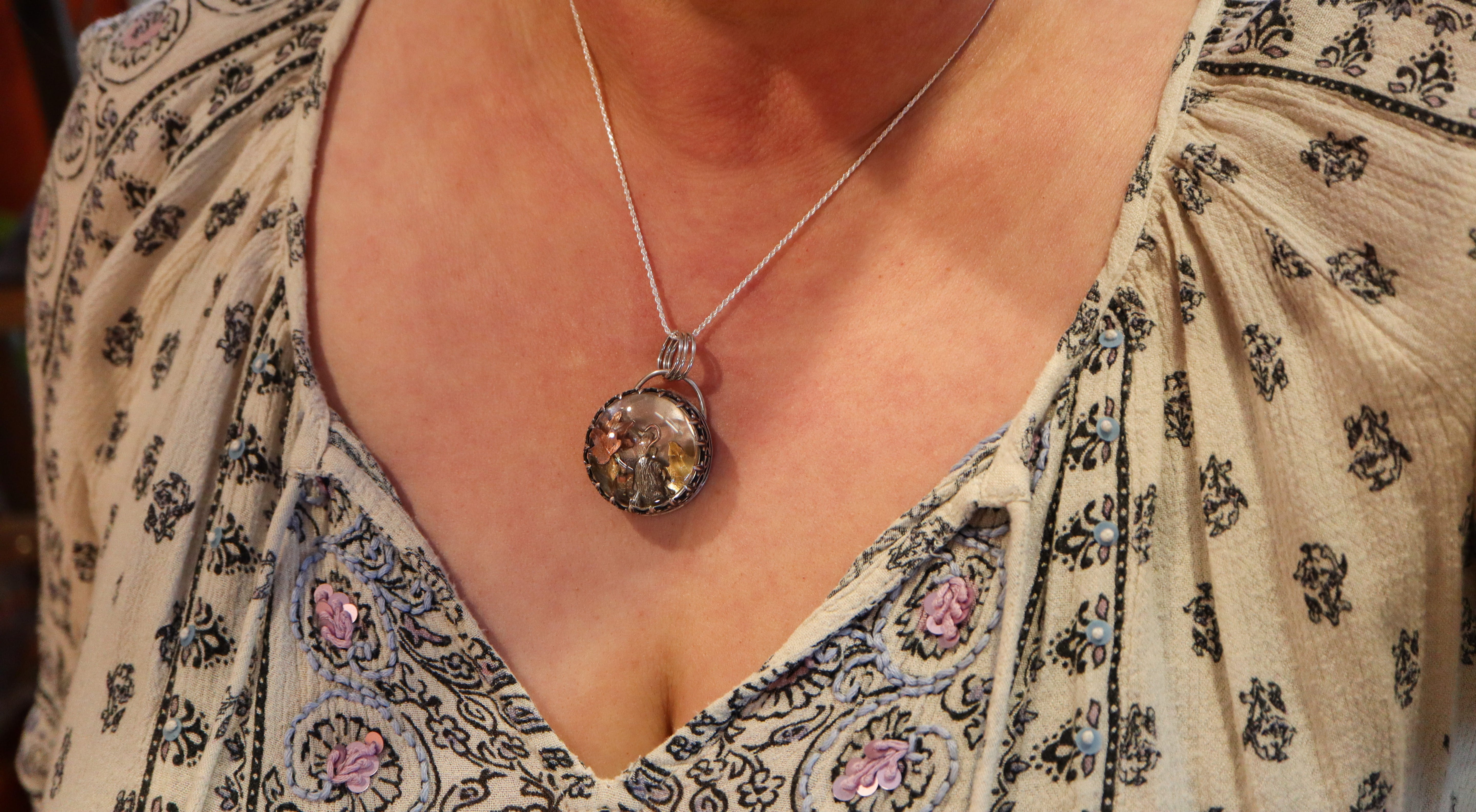 Alistair the Mouse Fidget Pendant